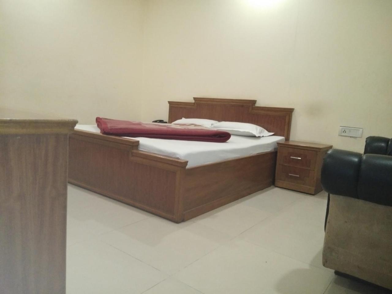 Hotel Anand Αμριτσάρ Εξωτερικό φωτογραφία
